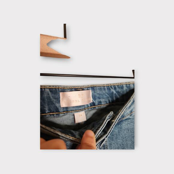 Rachel Parcell Womens Girlfriend Jeans 34 Light Wash Distressed Relaxed Fit - Picture 4 of 7